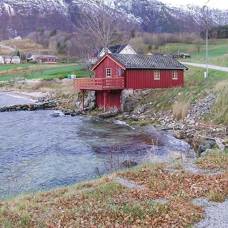 Holiday Home Eresfjord Overas IV Экстерьер фото